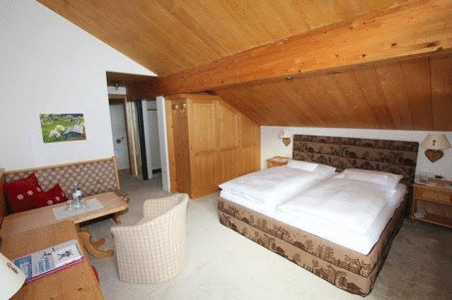 Alpenland - Das Feine Kleine Hotel Lech am Arlberg Eksteriør billede